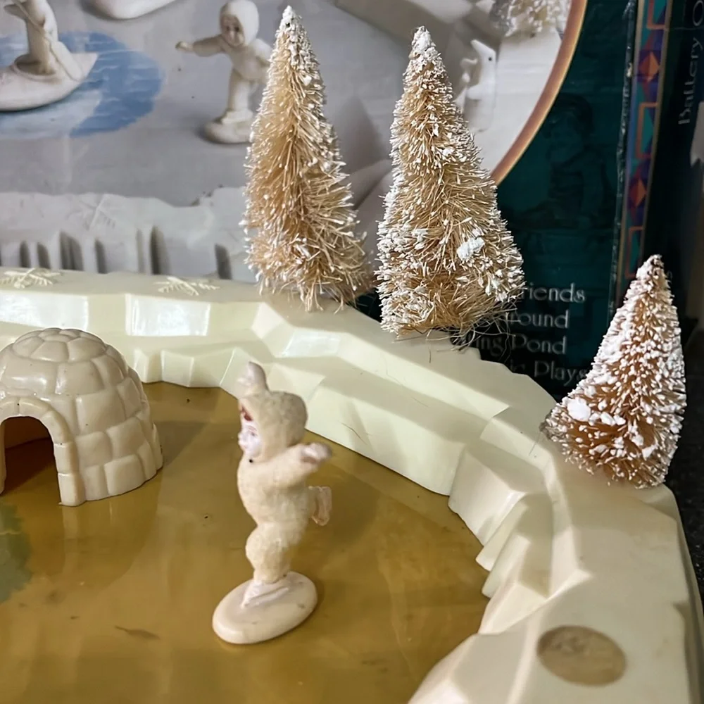 Frosty kids happy winter holiday Winter Ice Rink Home Decor Missing pieces